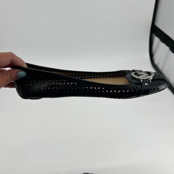 Michael KORS FULTON CLASSIC MK silver LOGO LASERED BLACK MOCCASINS size 8.5 - Picture 5 of 6